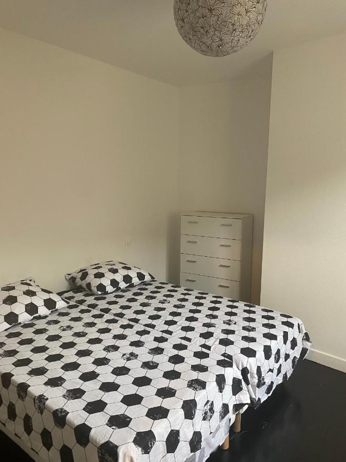 Ravissant Duplex Meuble Tout Confort Hyper Centre St Cere 4 Pers Lit Bb Wifi Gratuit Saint Cere Bagian luar foto